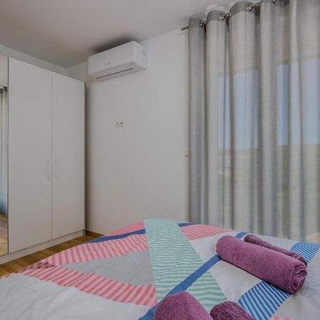 Appartment Divine Кърк Екстериор снимка