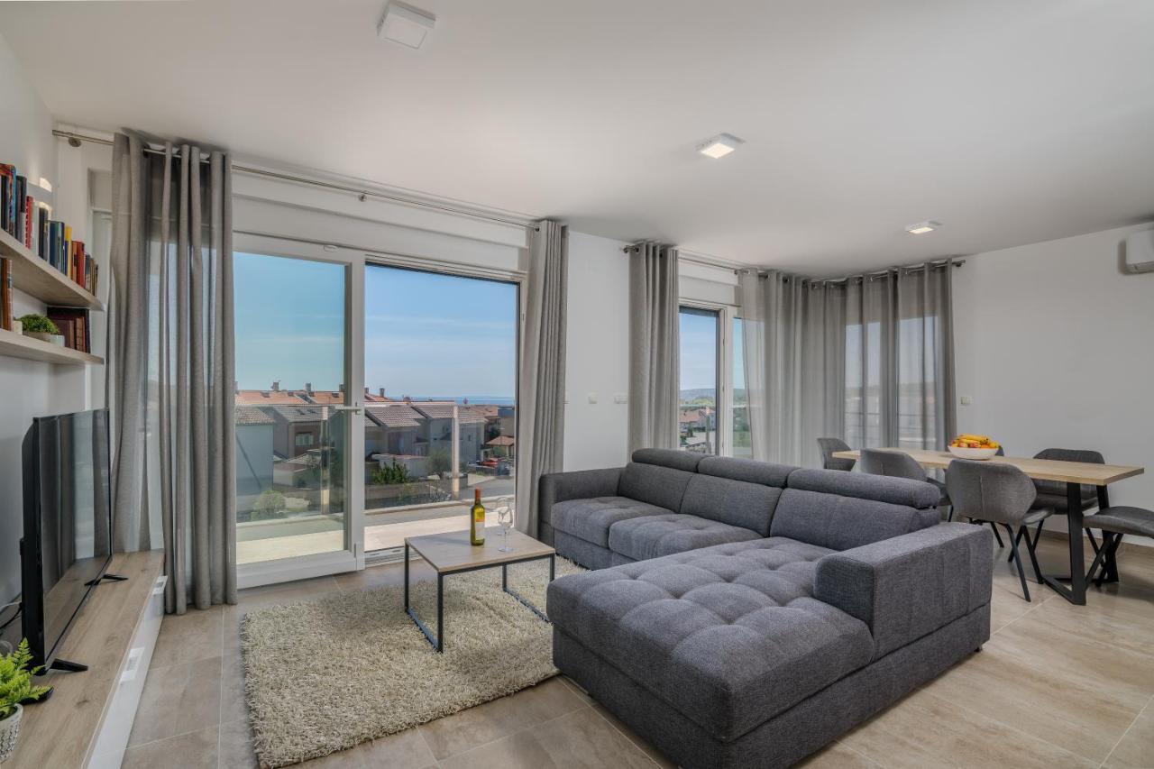 Appartment Divine Кърк Екстериор снимка